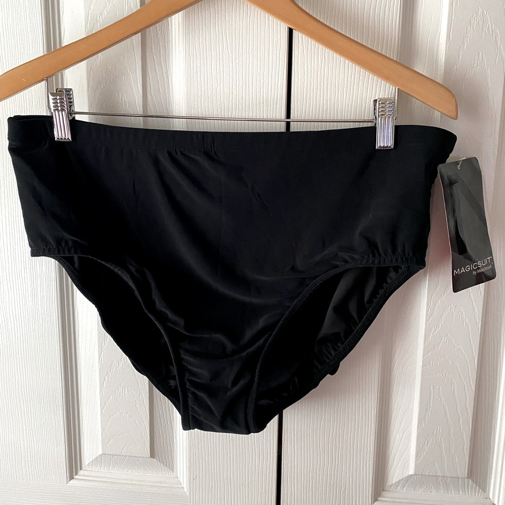 🆕 MagicSuit by Miraclesuit Black Classic Brief Bikini Bottoms SZ 16 - Picture 1 of 9